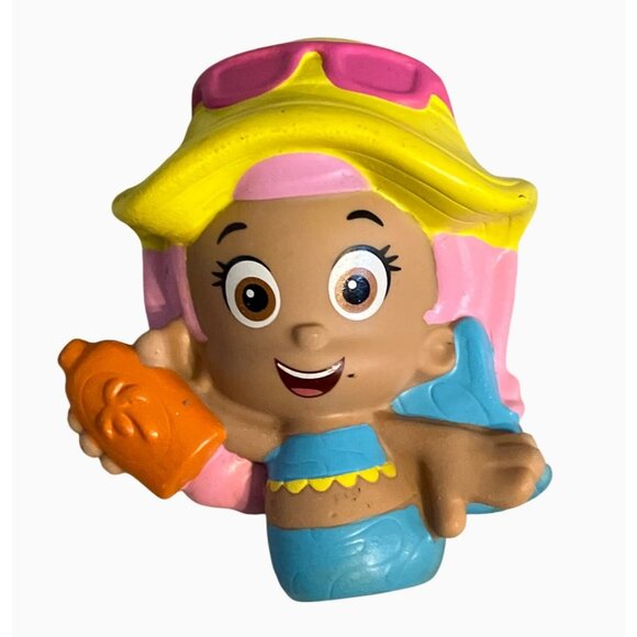 Mattel Bubble Guppies 3" Molly Squirting Bath Toy - Picture 1 of 9